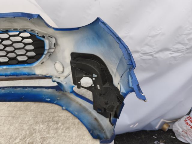 bontott FORD PUMA Első Lökhárító (Részeivel)