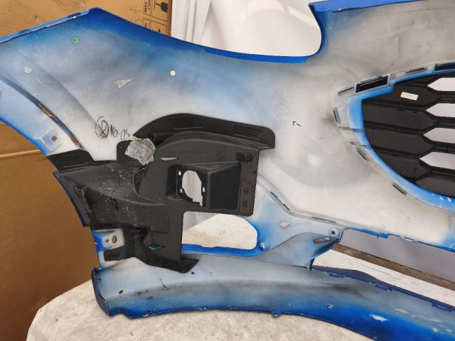 bontott FORD PUMA Első Lökhárító (Részeivel)