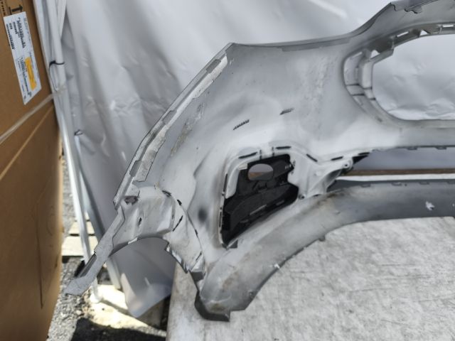 bontott FORD PUMA Első Lökhárító (Részeivel)