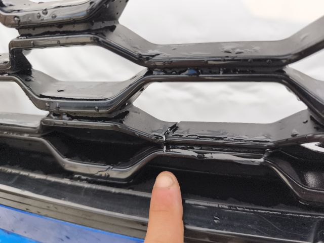 bontott FORD PUMA Első Lökhárító (Részeivel)