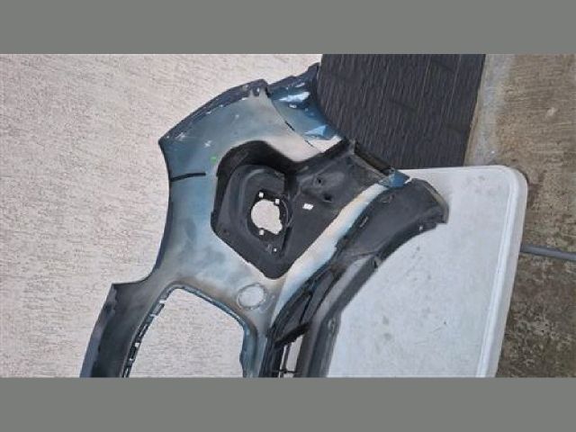 bontott FORD PUMA Első Lökhárító (Részeivel)