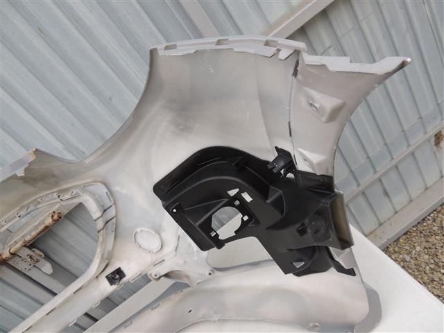 bontott FORD PUMA Első Lökhárító (Részeivel)