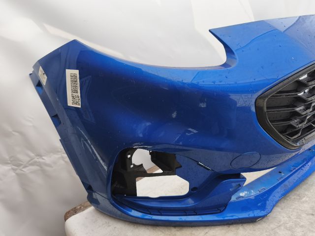 bontott FORD PUMA Első Lökhárító (Részeivel)