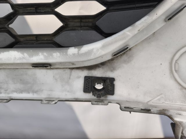 bontott FORD PUMA Első Lökhárító (Részeivel)