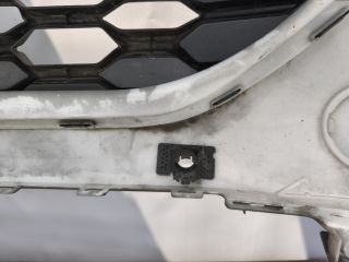 bontott FORD PUMA Első Lökhárító (Részeivel)