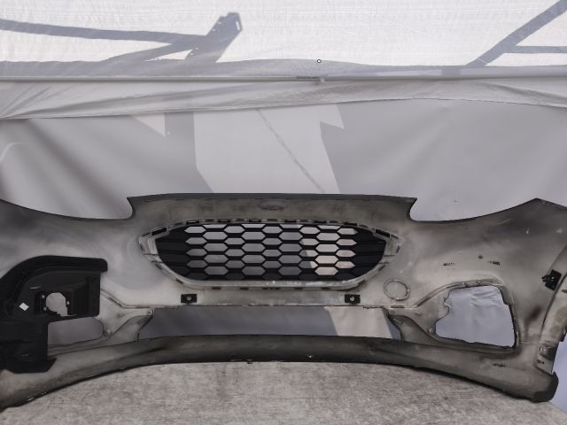 bontott FORD PUMA Első Lökhárító (Részeivel)