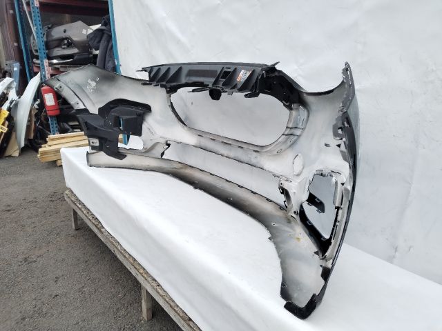 bontott FORD PUMA Első Lökhárító (Üresen)