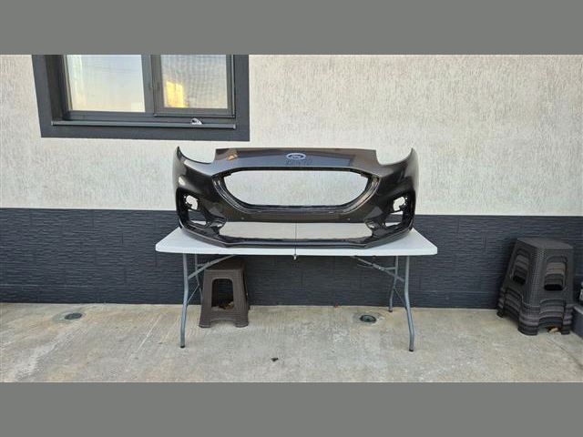 bontott FORD PUMA Első Lökhárító (Üresen)