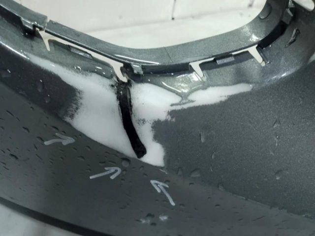 bontott FORD PUMA Első Lökhárító (Üresen)