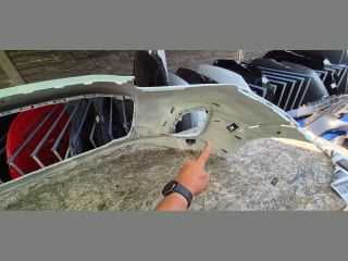 bontott FORD PUMA Első Lökhárító (Üresen)