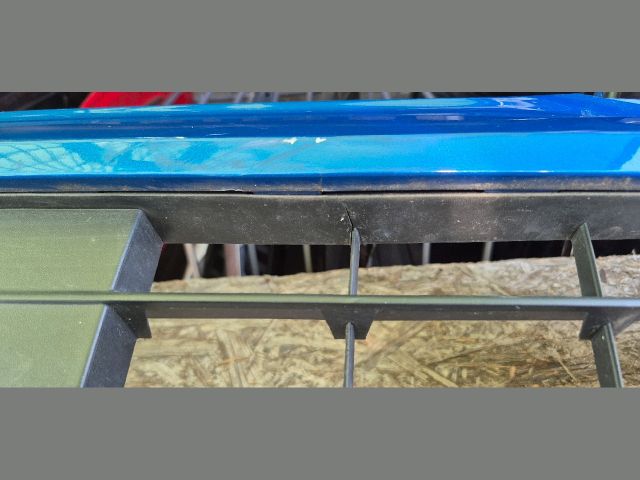 bontott FORD PUMA Első Lökhárító (Üresen)