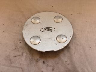 bontott FORD PUMA Felniközép (1 db)