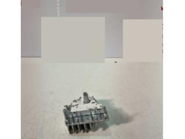 bontott FORD PUMA Fényszóró Elektronika