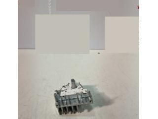 bontott FORD PUMA Fényszóró Elektronika