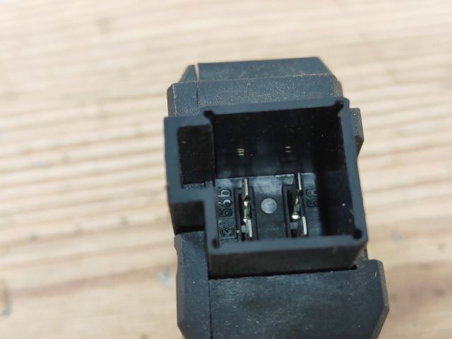 bontott FORD PUMA Fényszórómagasság Állító Kapcsoló