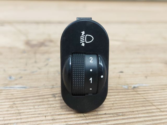 bontott FORD PUMA Fényszórómagasság Állító Kapcsoló