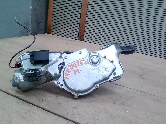 bontott FORD PUMA Hátsó Ablaktörlő Motor