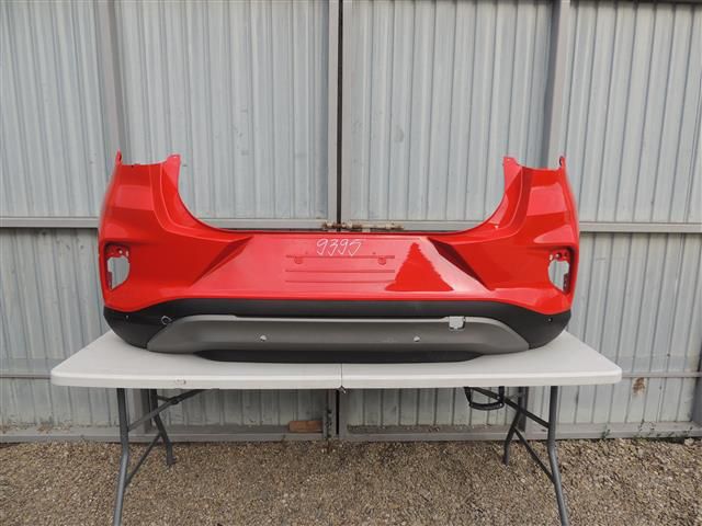 bontott FORD PUMA Hátsó Lökhárító (Részeivel)