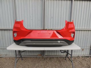 bontott FORD PUMA Hátsó Lökhárító (Részeivel)