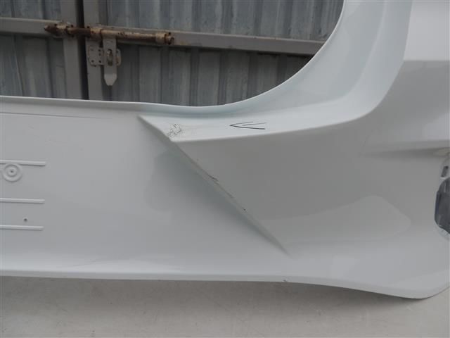 bontott FORD PUMA Hátsó Lökhárító (Részeivel)