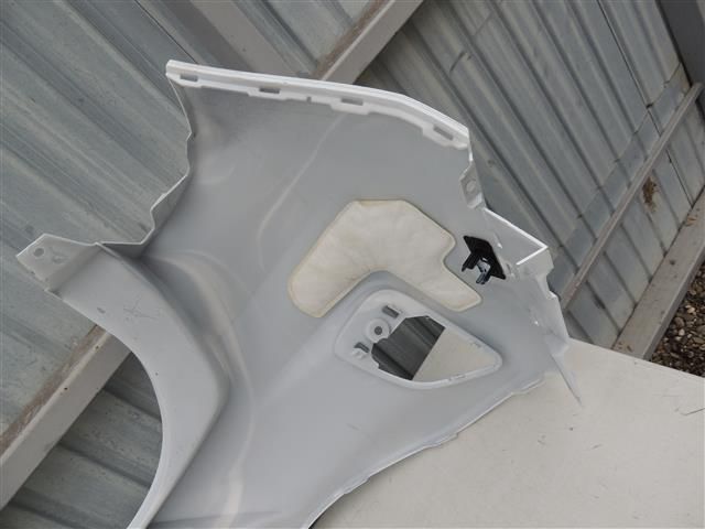 bontott FORD PUMA Hátsó Lökhárító (Részeivel)