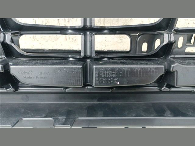 bontott FORD PUMA Hűtőrács