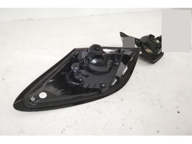 bontott FORD PUMA Jobb Belső Hátsó Lámpa