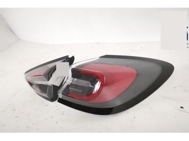 bontott FORD PUMA Jobb Belső Hátsó Lámpa