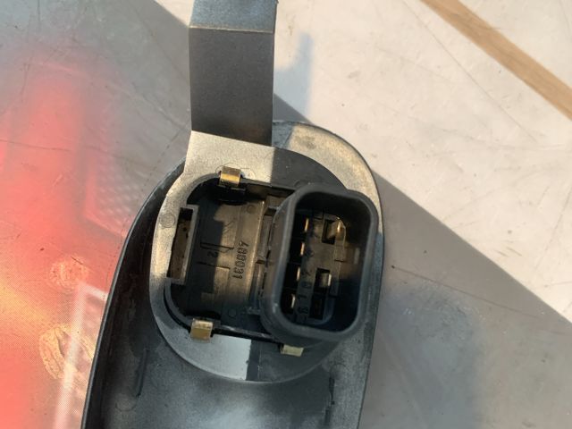 bontott FORD PUMA Jobb első Ablakemelő Kapcsoló