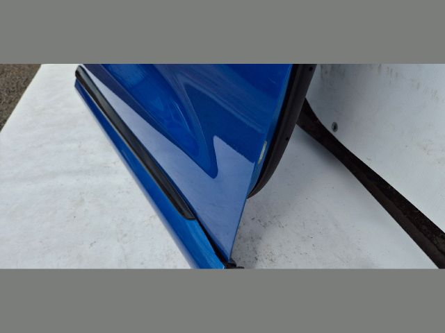 bontott FORD PUMA Jobb első Ajtó (Üres lemez)