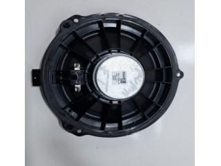bontott FORD PUMA Jobb első Hangszóró