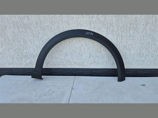 bontott FORD PUMA Jobb első Sárvédő Díszléc