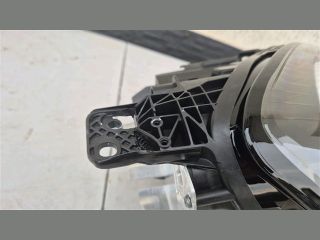 bontott FORD PUMA Jobb Fényszóró