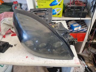 bontott FORD PUMA Jobb Fényszóró