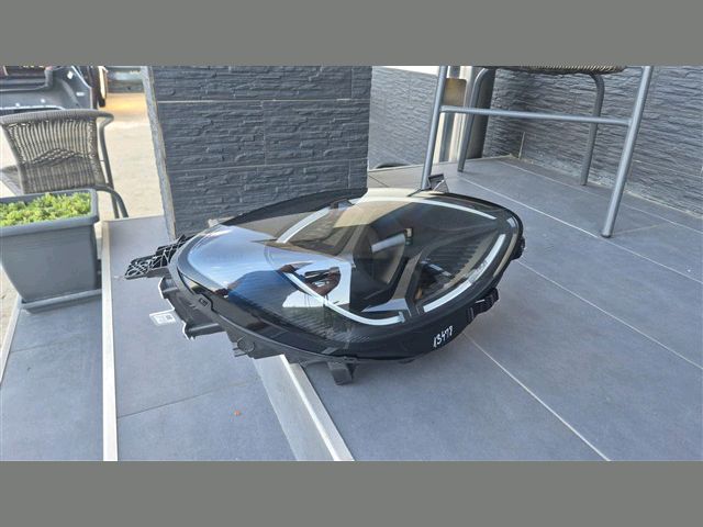 bontott FORD PUMA Jobb Fényszóró