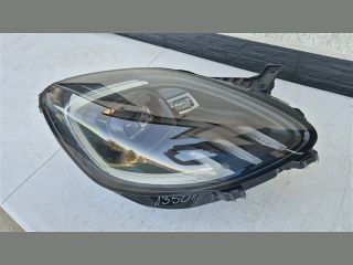 bontott FORD PUMA Jobb Fényszóró