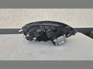 bontott FORD PUMA Jobb Fényszóró