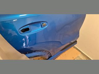 bontott FORD PUMA Jobb hátsó Ajtó (Üres lemez)