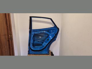 bontott FORD PUMA Jobb hátsó Ajtó (Üres lemez)