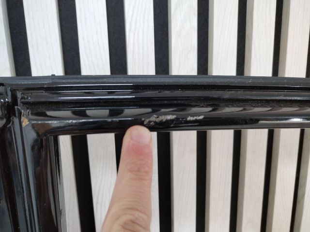 bontott FORD PUMA Jobb hátsó Ajtó (Üres lemez)