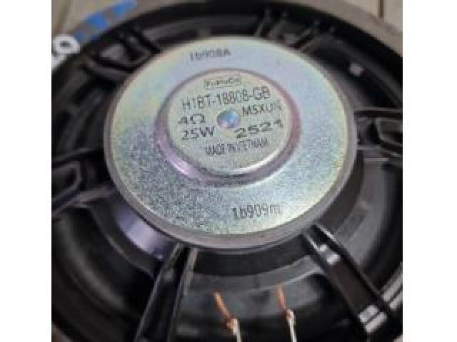 bontott FORD PUMA Jobb hátsó Hangszóró