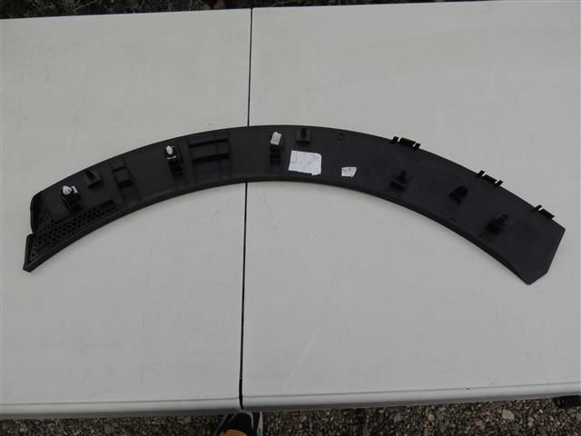 bontott FORD PUMA Jobb hátsó Sárvédő Díszléc