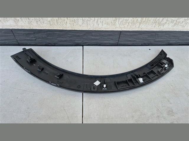 bontott FORD PUMA Jobb hátsó Sárvédő Díszléc