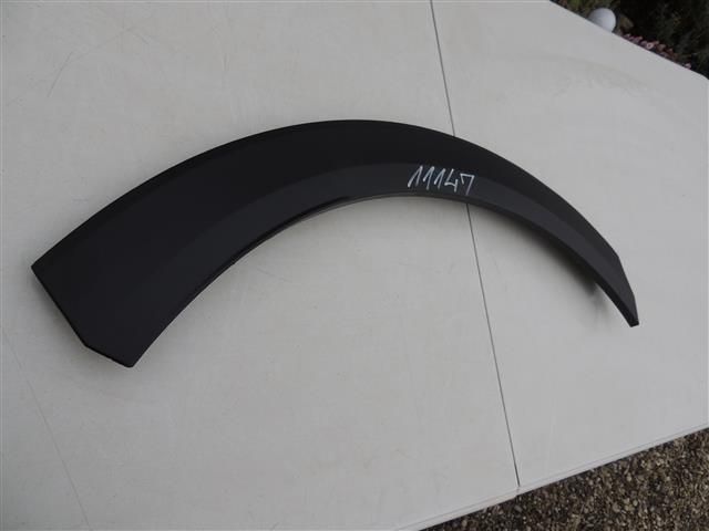 bontott FORD PUMA Jobb hátsó Sárvédő Díszléc