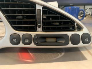 bontott FORD PUMA Kilométeróra Keret