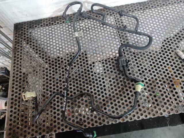 bontott FORD PUMA Üzemanyagcső