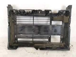 bontott FORD PUMA Vízhűtő Radiátor Tartó