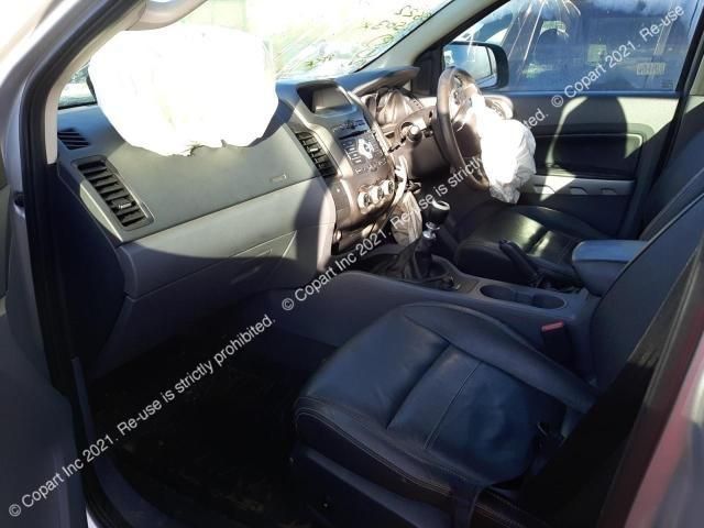 bontott FORD RANGER Bal hátsó Féltengely