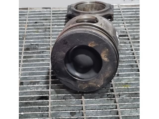 bontott FORD RANGER Dugattyú