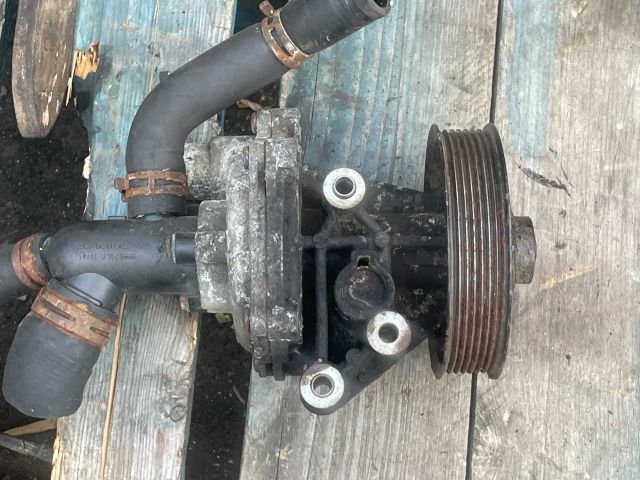 bontott FORD RANGER Vízpumpa